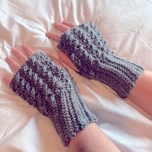 Fingerless Gloves